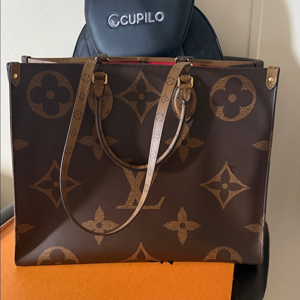 Louis Vuitton ONTHEGOGM